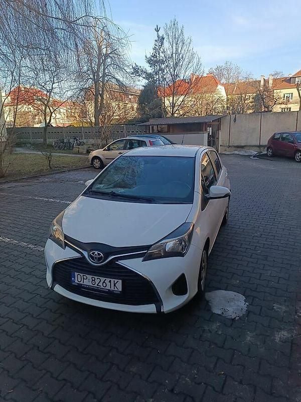 Biały Używany 2017 Toyota Yaris Hatchback | 36 000 zł (Uczciwa cena) - Obraz 1/4