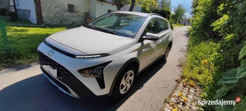 Biały Używany 2023 Hyundai Bayon Turbo SUV | 39 900 zł (Dobra cena) - Obraz 1/4