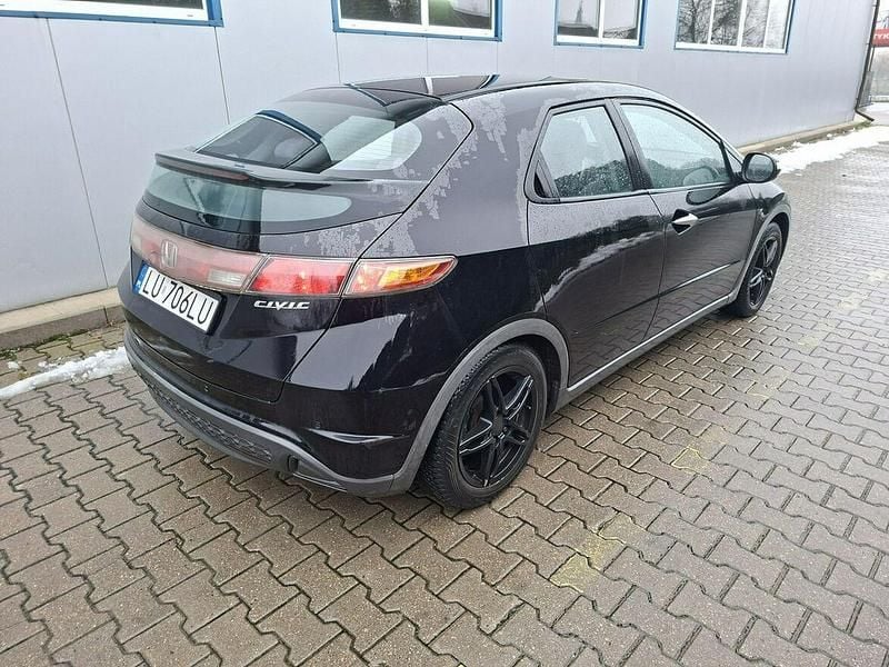 Używany Honda Civic 2008 Czarny Hatchback