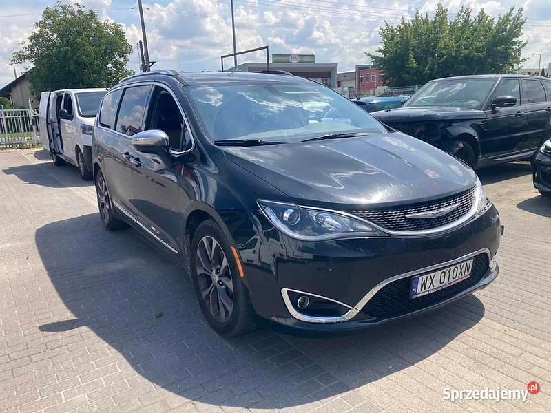 Używany 2017 Chrysler Pacifica SUV | 54 900 zł - Obraz 1/4