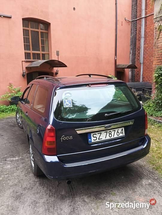 Granatowy Używany 1999 Ford Focus Ghia Kombi | 2800 zł (Dobra cena) - Obraz 1/2