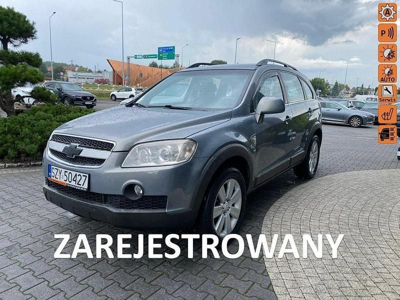 Szary Używany 2010 Chevrolet Captiva SUV | 18 900 zł (Uczciwa cena) - Obraz 1/4