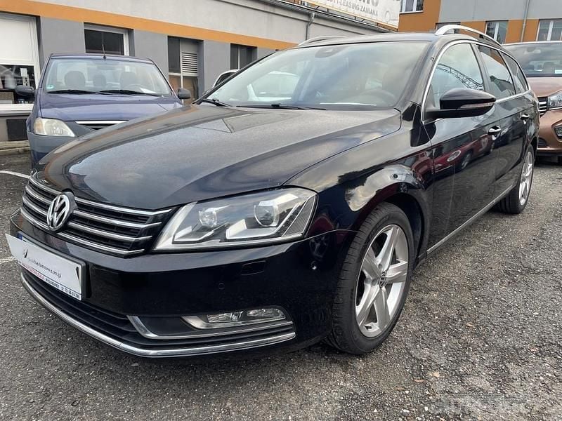 Czarny metalik Używany 2014 VW Passat Kombi | 37 900 zł (Dobra cena) - Obraz 1/4