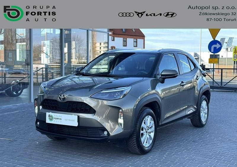 Używany Toyota Yaris Cross Comfort 125 KM (91 kW) 2022 Szary SUV