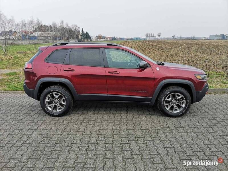 Bordowy Używany 2019 Jeep Cherokee Trailhawk SUV | 114 900 zł (Drogi) - Obraz 1/4