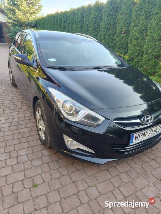 Czarny Używany 2013 Hyundai i40 Kombi | 32 000 zł (Uczciwa cena) - Obraz 1/4