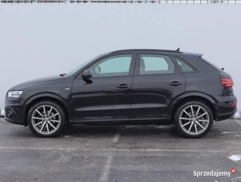 Używany Audi Q3 2014 Czarny SUV