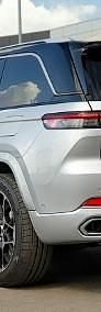 Używany Jeep Grand Cherokee Summit 388 KM (285 kW) 2024 Srebrny (metalik, perła) SUV