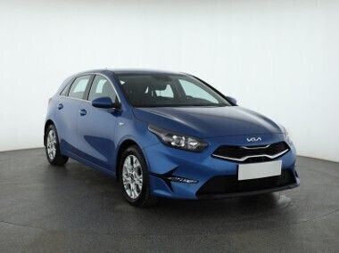 Niebieski Używany 2022 Kia Ceed 2 Hatchback | 65 999 zł (Dobra cena) - Obraz 1/4