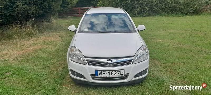 Używany 2010 Opel Astra Kombi | 17 900 zł (Uczciwa cena) - Obraz 1/4