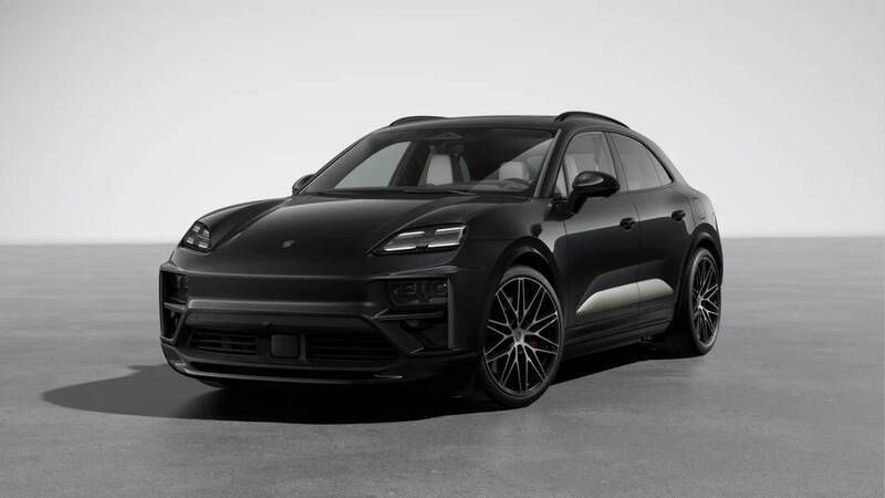 Jet black metallic Nowe 2024 Porsche Macan Turbo SUV | 595 056 zł - Obraz 1/4