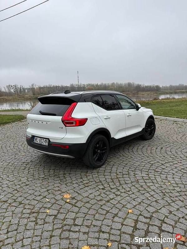 Używany 2019 Volvo XC40 SUV | 97 000 zł (Uczciwa cena) - Obraz 1/4