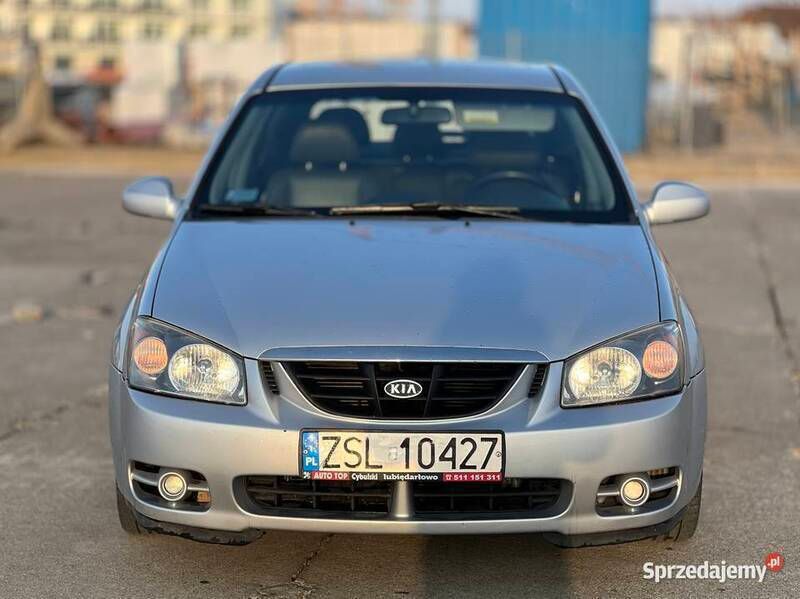 Używany 2004 Kia Cerato LX | 6800 zł - Obraz 1/4