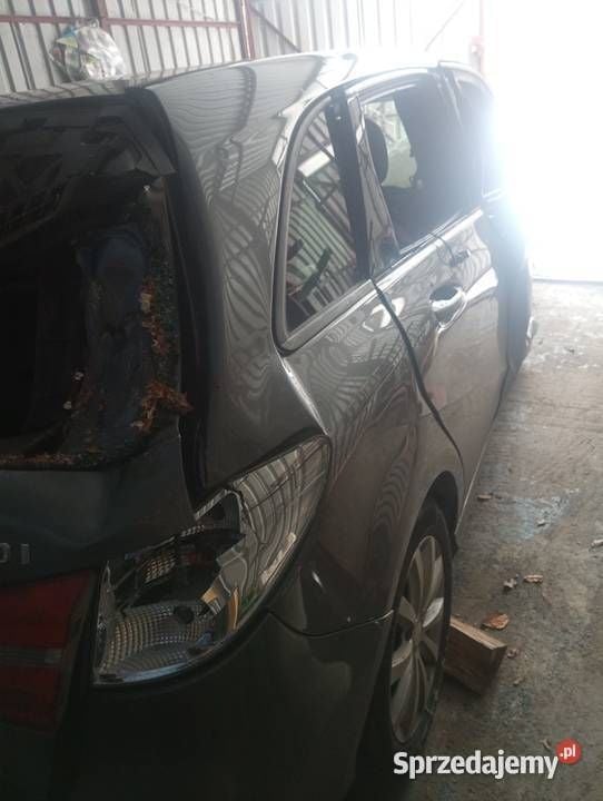 Używany Mercedes B180 2012 Minivan