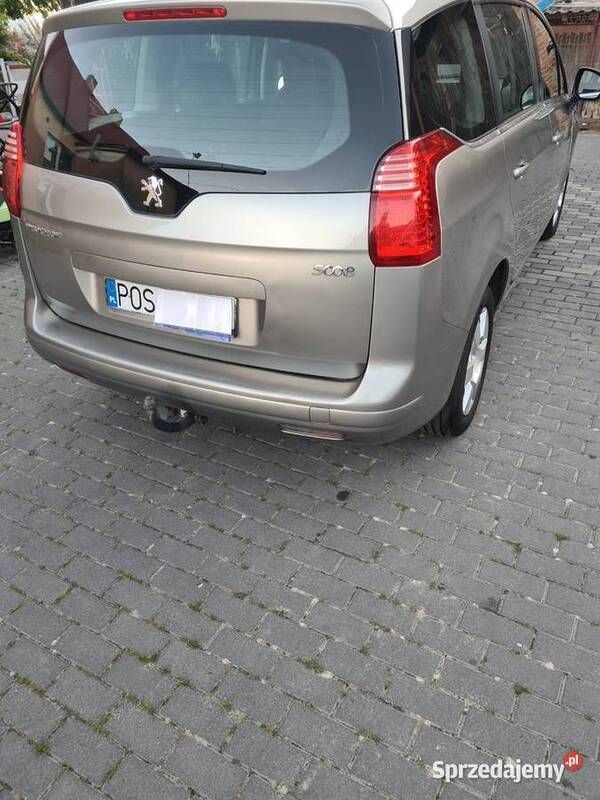 Używany Peugeot 5008 2010 Minivan