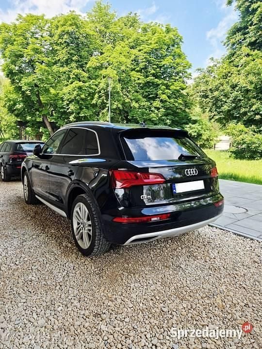 Używany Audi Q5 Premium Plus 2019 Czarny SUV