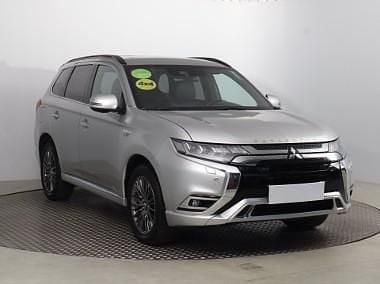Szary Używany 2019 Mitsubishi Outlander SUV | 86 999 zł (Uczciwa cena) - Obraz 1/4