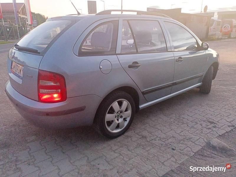 Niebieski Używany 2002 Skoda Fabia Hatchback | 7600 zł (Dość drogi) - Obraz 1/4