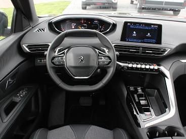 Używany Peugeot 3008 Allure 136 KM (100 kW) 2024 Szary SUV