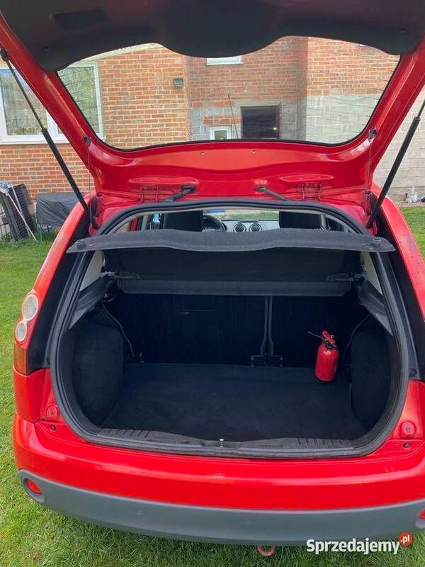 Używany Ford Fiesta 2006 Czerwony Hatchback