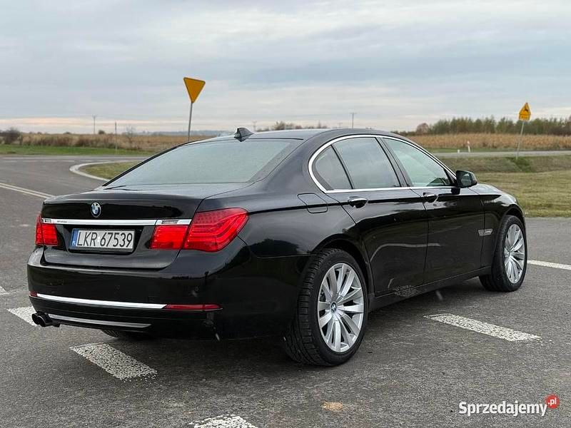 Używany BMW 730 2010 Czarny Sedan/Limuzyna