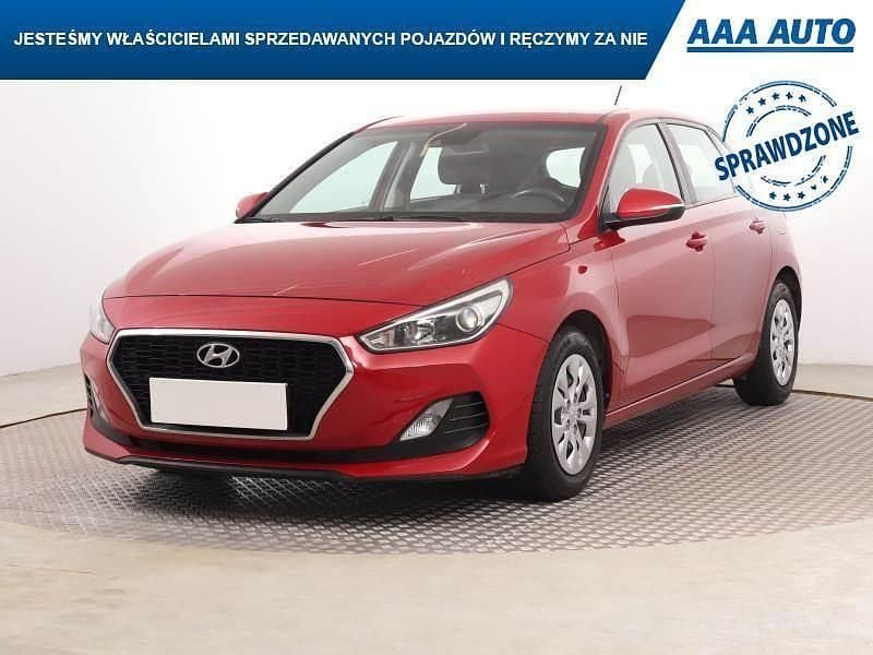 Używany Hyundai i30 2019 Czerwony