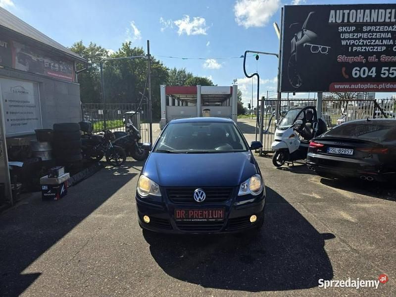 Niebieski ciemny (metalik) Używany 2009 VW Polo Hatchback | 10 990 zł (Uczciwa cena) - Obraz 1/4