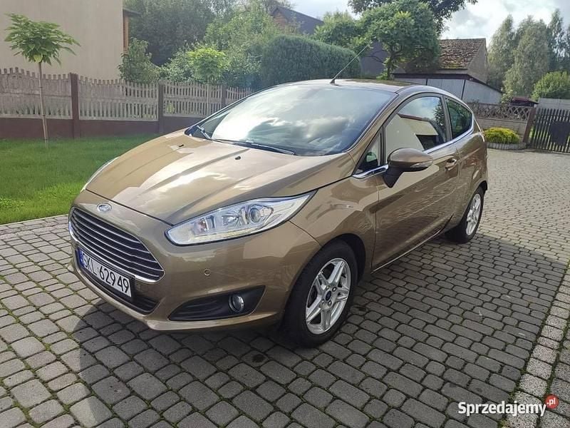 Złoty Używany 2013 Ford Fiesta Titanium Hatchback | 27 000 zł (Uczciwa cena) - Obraz 1/4