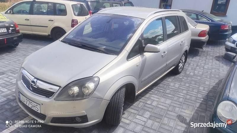 Używany 2006 Opel Zafira Minivan | 6000 zł (Dobra cena) - Obraz 1/4