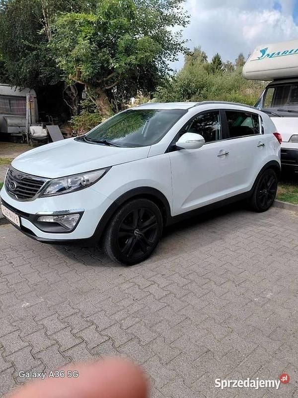 Biały Używany 2010 Kia Sportage 3 SUV | 35 000 zł (Drogi) - Obraz 1/4