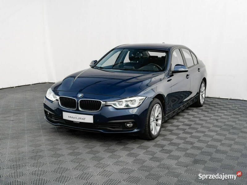 Granatowy Używany 2018 BMW 330 Advantage Sedan/Limuzyna | 79 800 zł (Super Cena) - Obraz 1/4