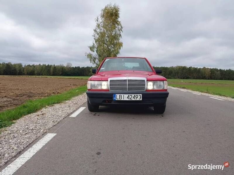 Używany 1986 Mercedes E250 Sedan/Limuzyna | 7200 zł - Obraz 1/4
