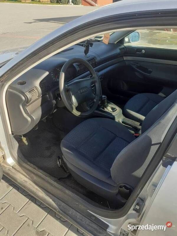 Srebrny Używany 1997 Audi A4 Sedan/Limuzyna | 2600 zł - Obraz 1/4