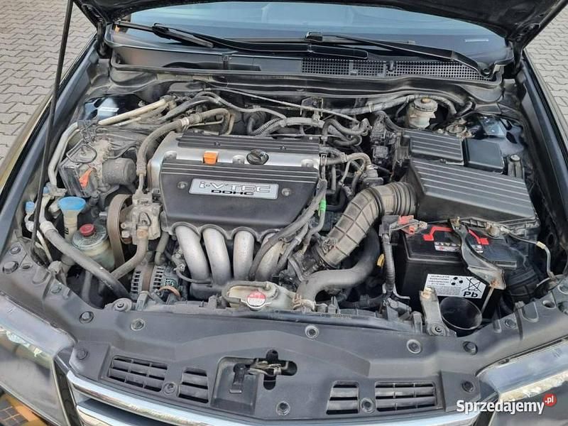 Używany Honda Accord 155 KM (114 kW) 2006 Czarny Sedan/Limuzyna