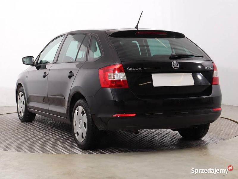 Używany Skoda Rapid 2014 Czarny Hatchback