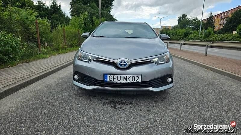 Używany 2016 Toyota Auris | 43 900 zł - Obraz 1/4