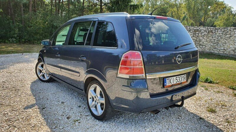 Używany Opel Zafira 200 KM (147 kW) 2007 Szary Minivan