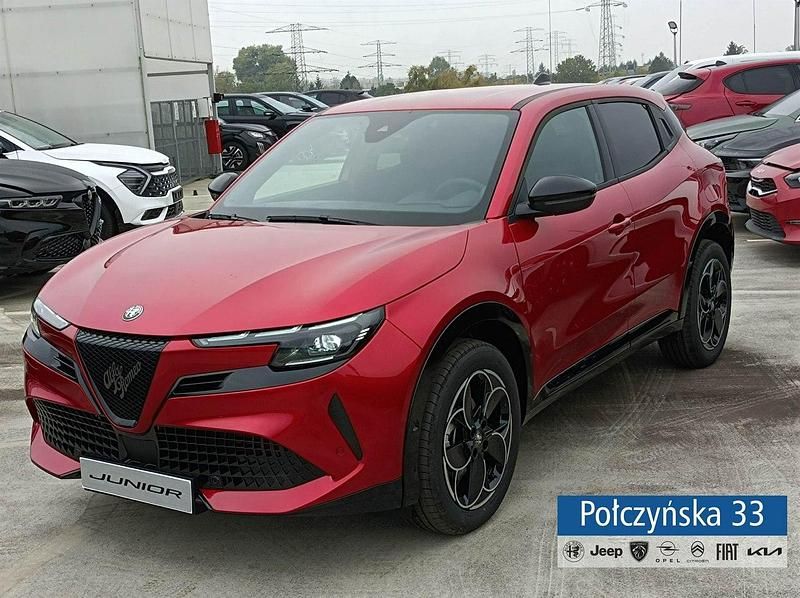 Nowe Alfa Romeo GT Junior 145 KM (106 kW) 2025 Czerwony (metalik) Hatchback