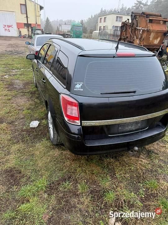 Używany Opel Astra 140 KM (102 kW) 2008