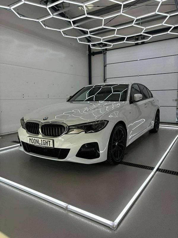 Biały Używany 2020 BMW 320 Comfort Edition Sedan/Limuzyna | 135 000 zł (Dość drogi) - Obraz 1/4