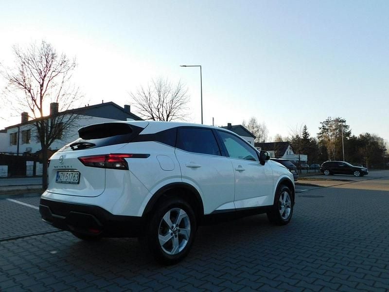 Używany Nissan Qashqai 140 KM (102 kW) 2023 Biały SUV