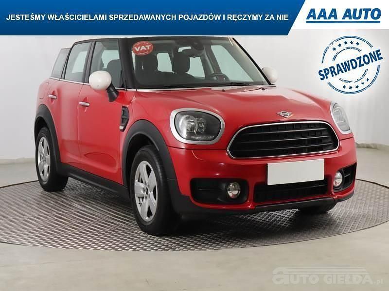 Używany Mini Countryman 2018 Czerwony SUV