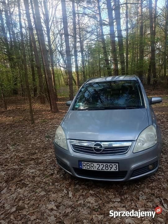 Używany 2008 Opel Zafira Minivan | 7500 zł (Uczciwa cena) - Obraz 1/4