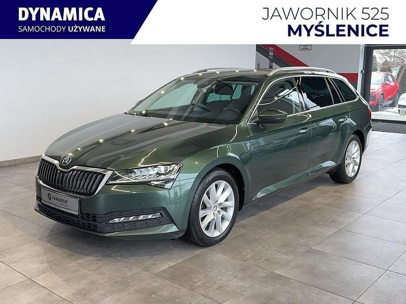 Używany Skoda Superb Ambition 150 KM (110 kW) 2021 Zielony Kombi