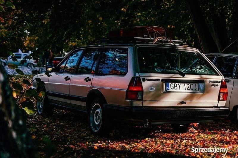 Srebrny Używany 1986 VW Passat Kombi | 29 500 zł - Obraz 1/4