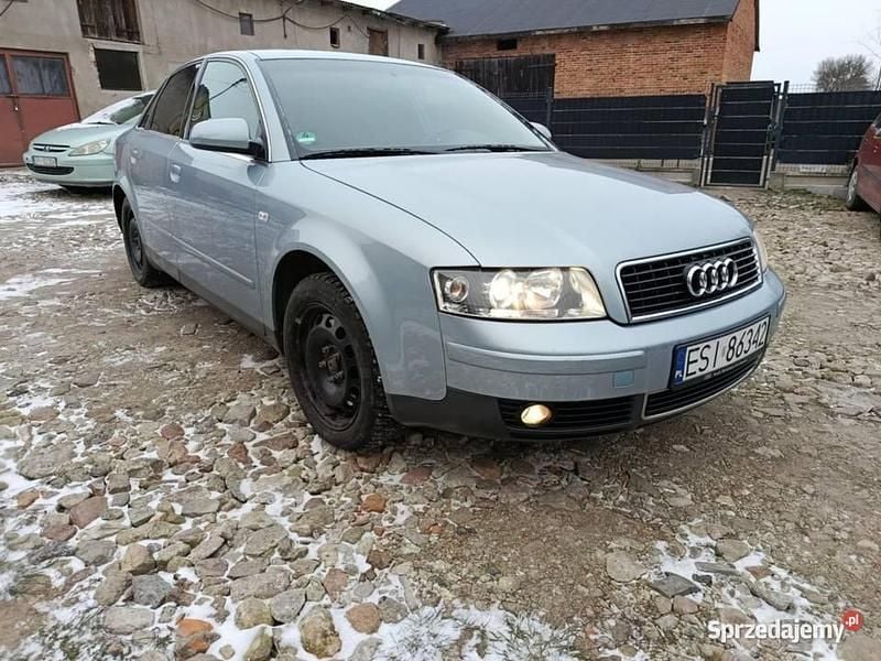 Srebrny Używany 2005 Audi A4 Sedan/Limuzyna | 7500 zł - Obraz 1/4