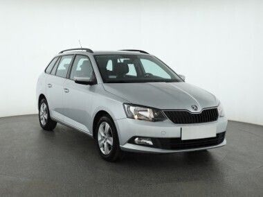 Srebrny Używany 2017 Skoda Fabia Kombi | 27 999 zł (Uczciwa cena) - Obraz 1/4