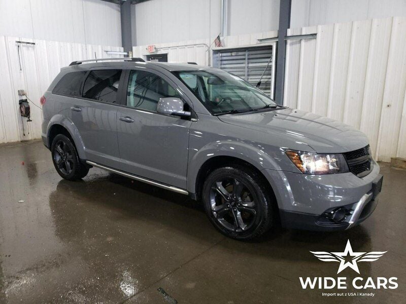 Szary (metalik) Używany 2019 Dodge Journey SUV | 39 000 zł - Obraz 1/4