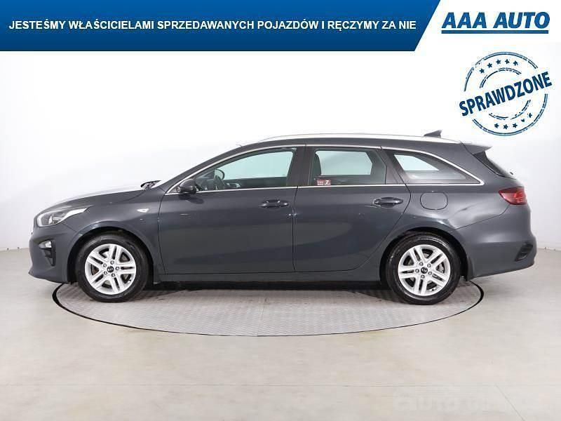Używany Kia Ceed 140 KM (102 kW) 2020 Szary Hatchback