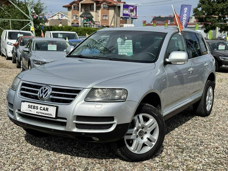 Srebrny (metalik) Używany 2006 VW Touareg SUV | 18 900 zł (Super Cena) - Obraz 1/4